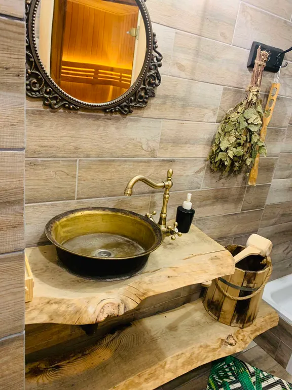 Дом под Минском с баней и купелью