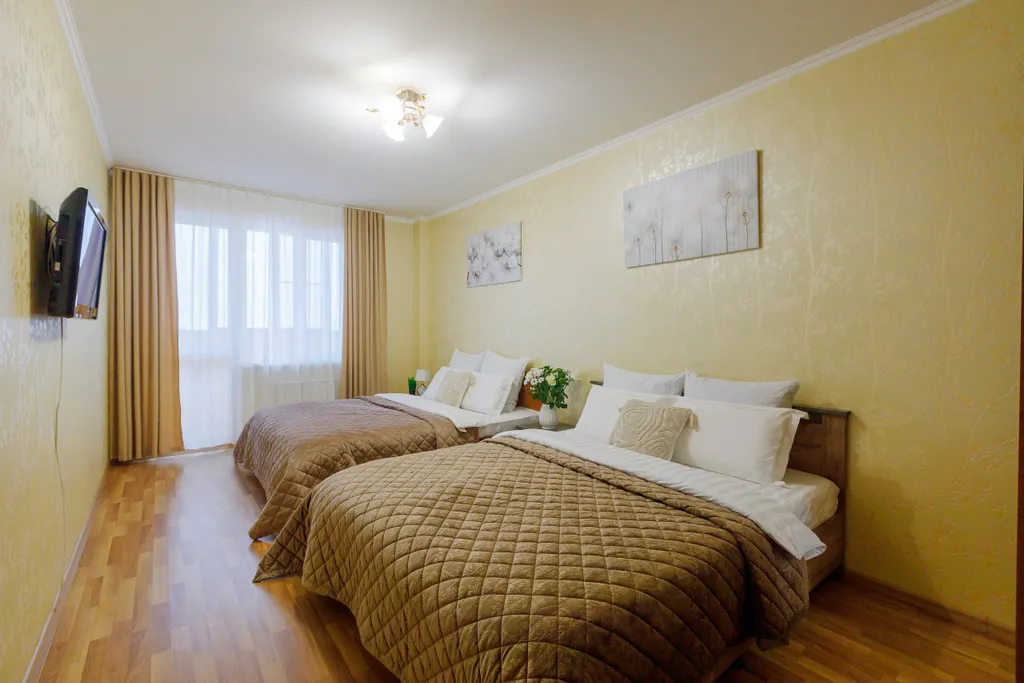 Квартира Современная двухкомнатная квартира с видом на Волгу 110 м — Самара