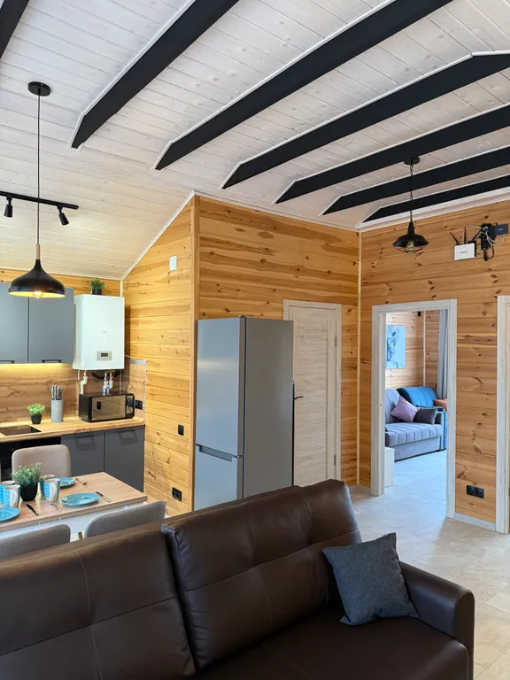 Одноэтажный двухкомнатный дом БарнХаус в черте города