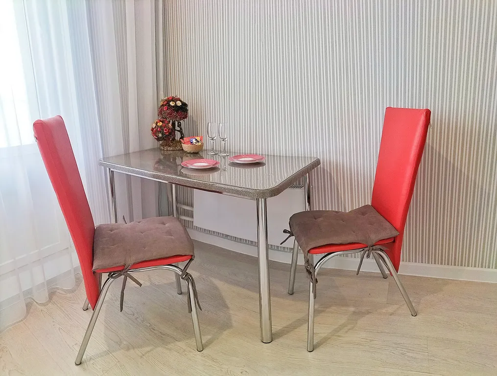 Уютная квартира с видом на берёзовую рощу