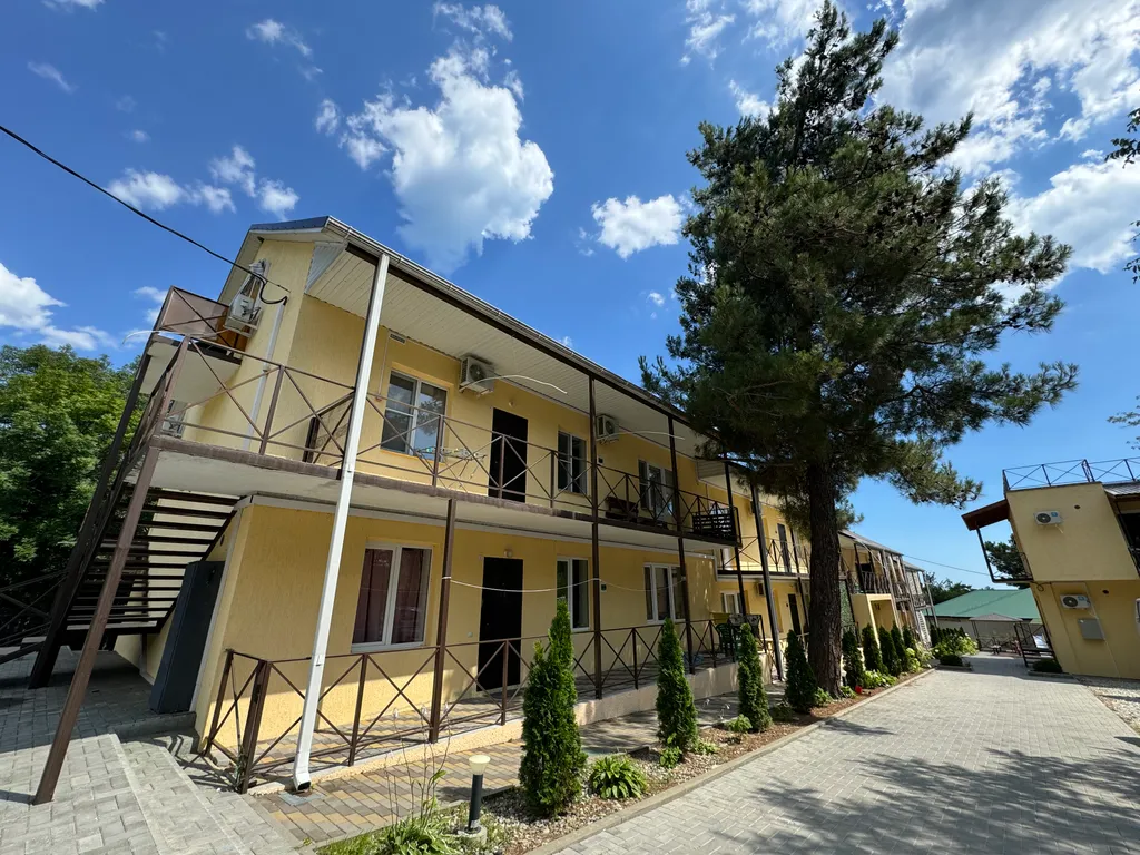 Просторные и комфортные апартаменты на море в дали от шума в Бетте