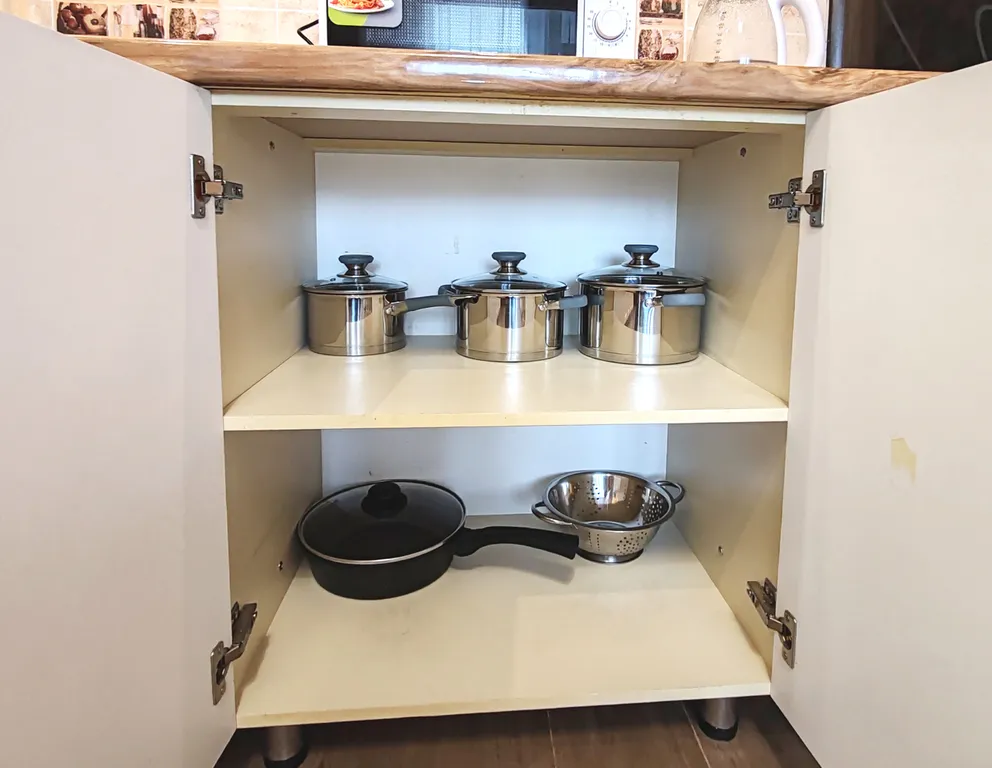 Евротрешка возле ТЦ Кит