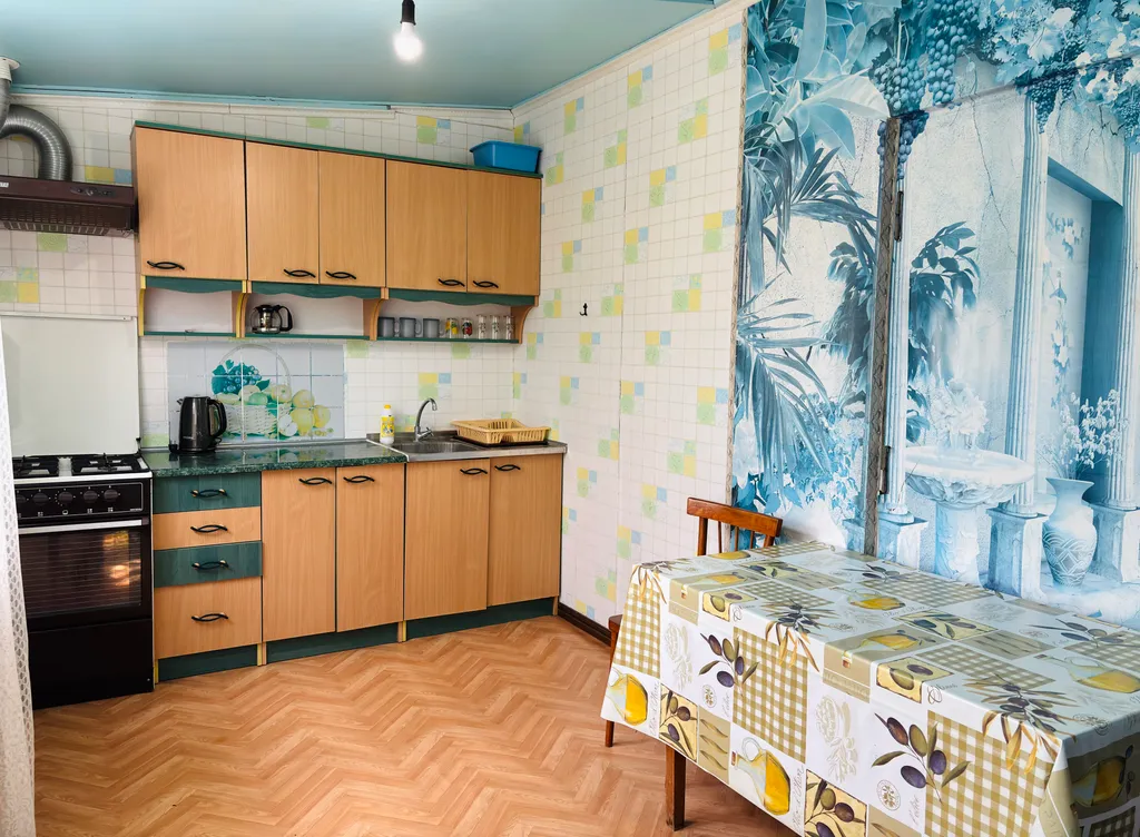 Коттедж Просторный дом с личным двором — аренда посуточно в Морское