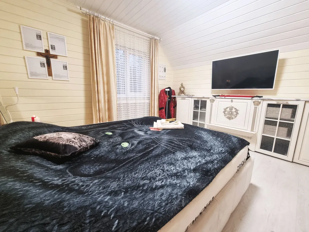 Коттедж Большой двухэтажный коттедж в стиле ампир с сауной и бассейном-купелью — Агалатово