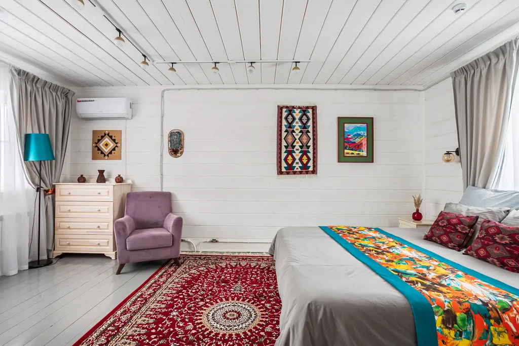 Коттедж Дом Ереван с балконом и открытой верандой в Кикино на Веле — Кикино