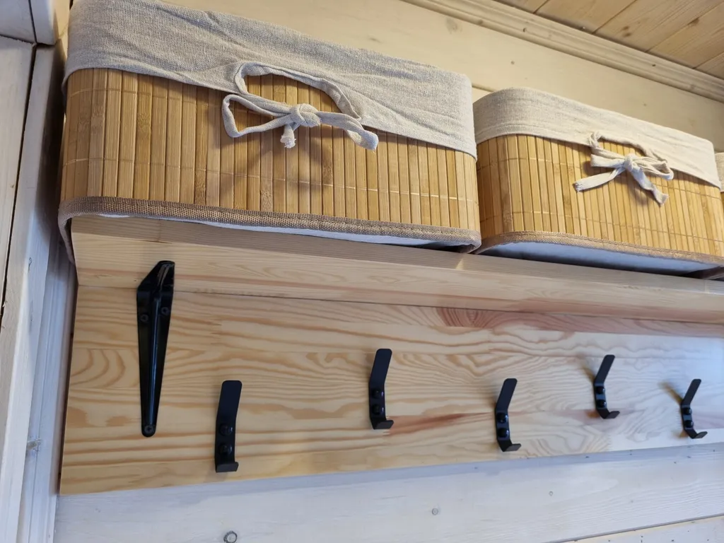 Деревянный дом в деревне дача фермера