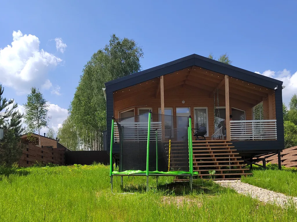 Коттедж Дом Какао с маршмеллоу с кинотеатром на террасе в КП Грин Лаундж — Истра