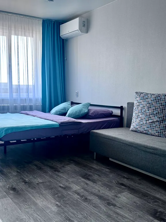 Уютная квартира в 100 метрах от федеральной трассы — аренда посуточно в Камышин