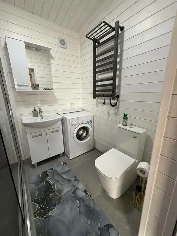 Уютный дом в черте города