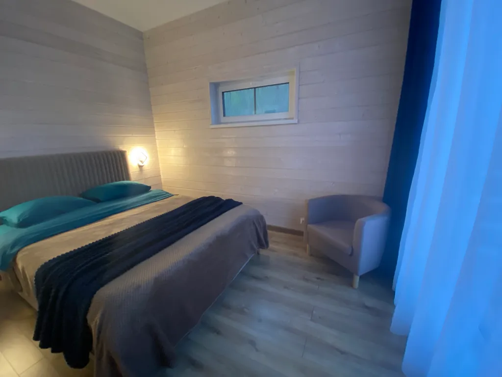 Дом с бассейном