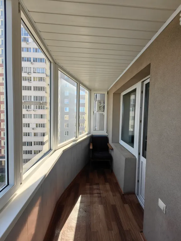 Просторная квартира у ЖД Вокзала, трёхкомнатная