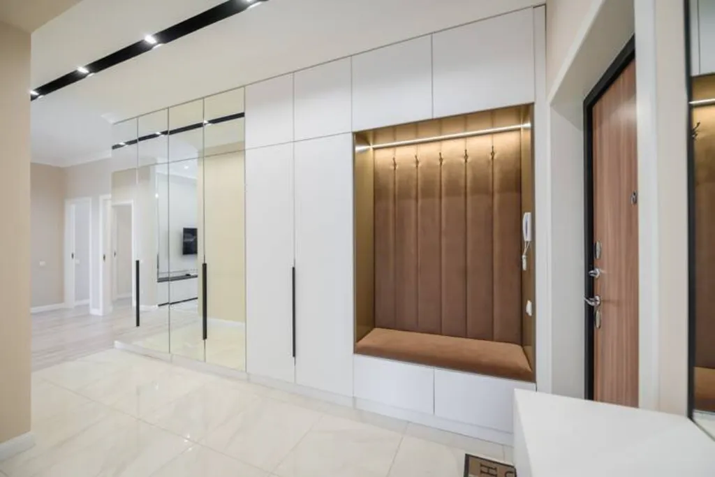 Роскошные апартаменты с видом на горы и на озеро