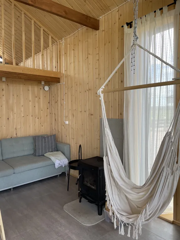 Уютный дом черный