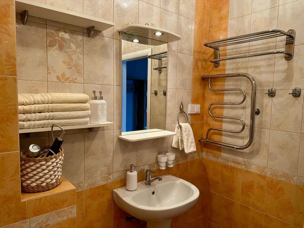 Уютная квартира вблизи дворца спорта Юбилейный