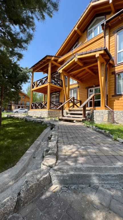 2-этажный апартамент на ГЛК Солнечная Долина