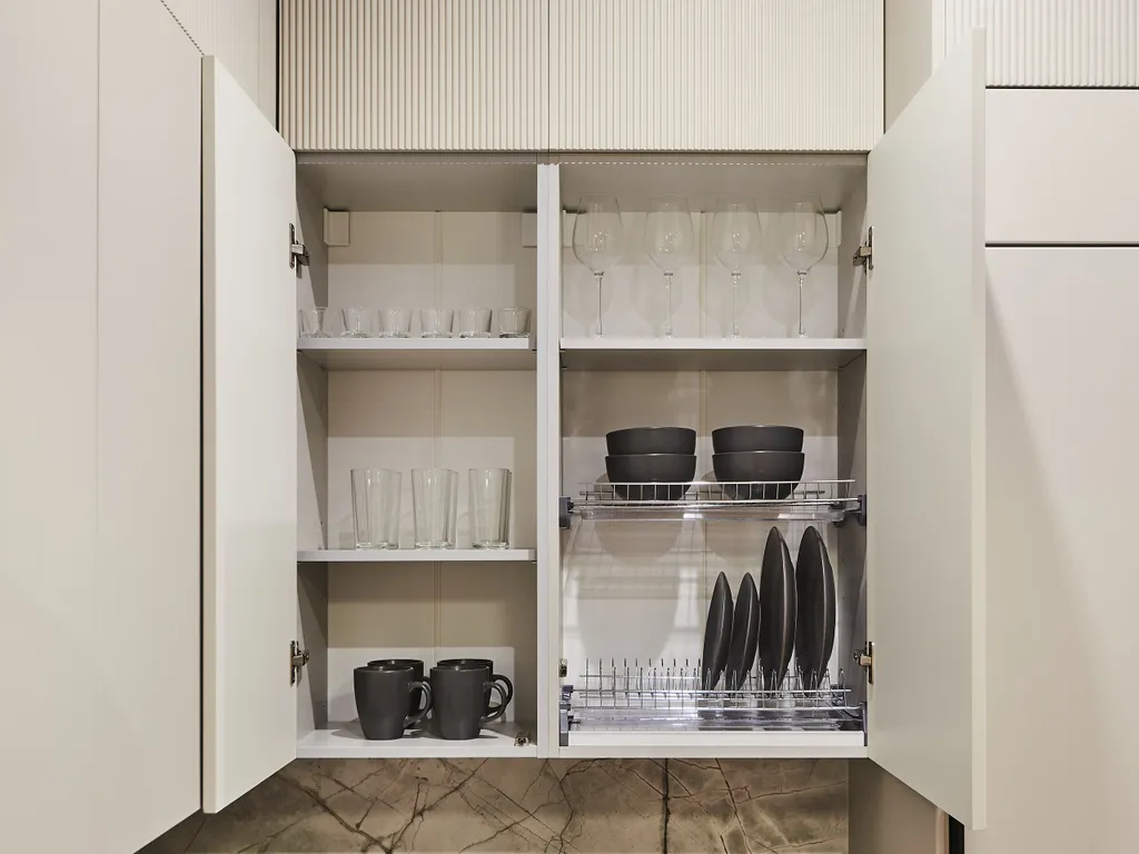 Студия для трех гостей