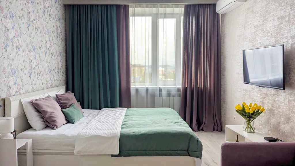 Светлая квартира c открытым балконом — аренда посуточно в Ессентуки