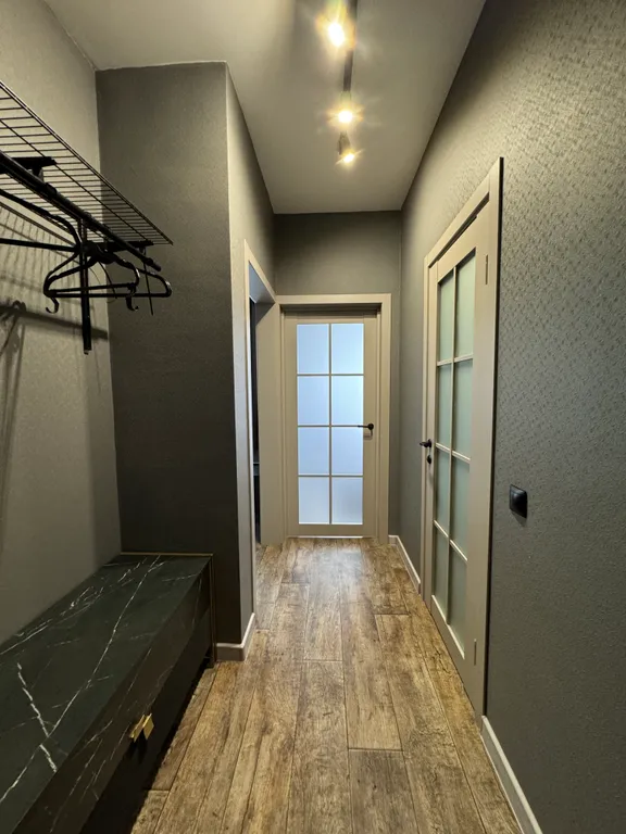 Двухкомнатная квартира в районе Столбов и Бобрового лога