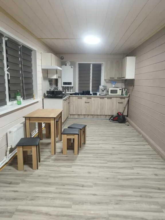 Деревянный дом в черте города