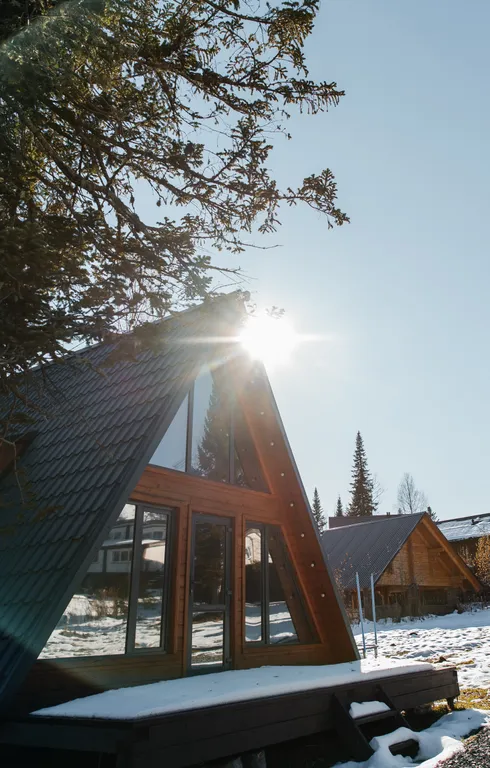 Коттедж Уютный A-frame дом с видом на горы — Шерегеш