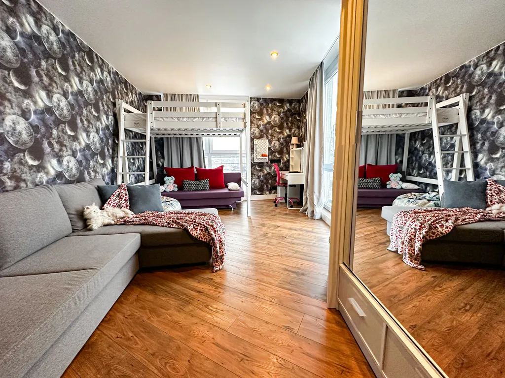 Geometry - просторная квартира с панорамным видом на реку в центре