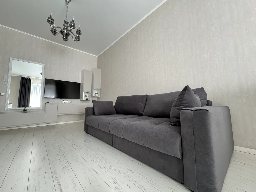 Уютная квартира в ЖК Комарова VIP