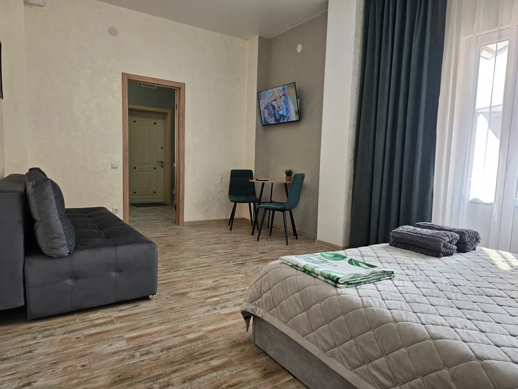 Квартира Апартаменты с бассейном на берегу моря — Севастополь