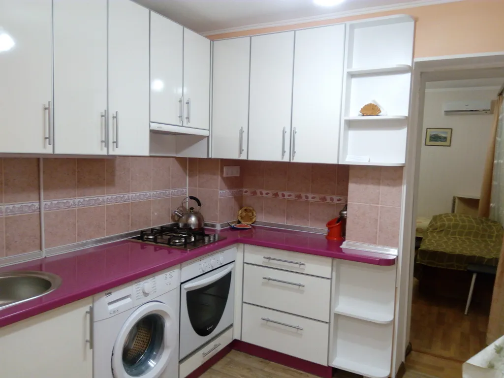 Коттедж 2-комнатный Дом — Евпатория