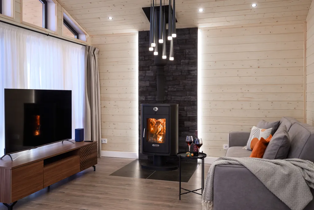 Дом с камином и баней у озера