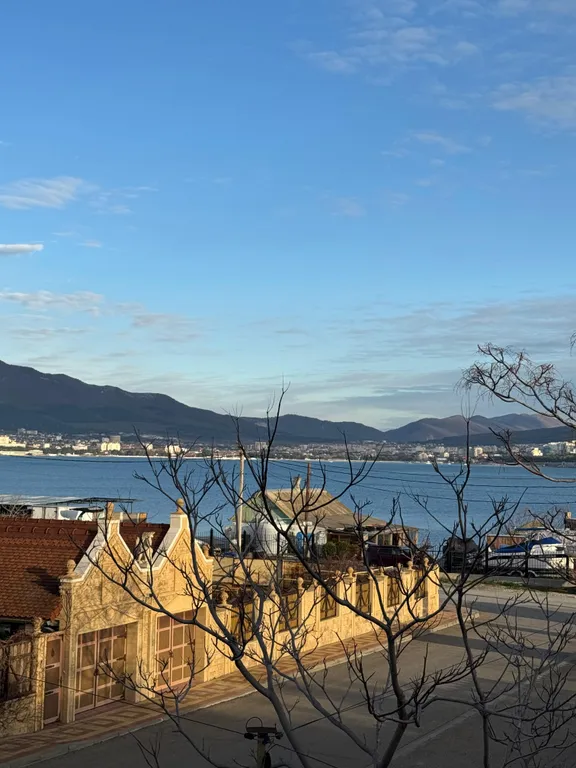 Коттедж на первой береговой линии