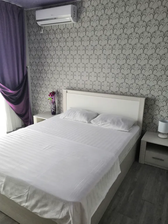 3-комнатная Квартира — аренда посуточно в Щёлкино