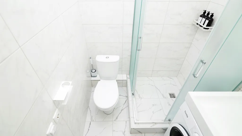 Красивая и уютная студия вблизи метро рядом с центром города