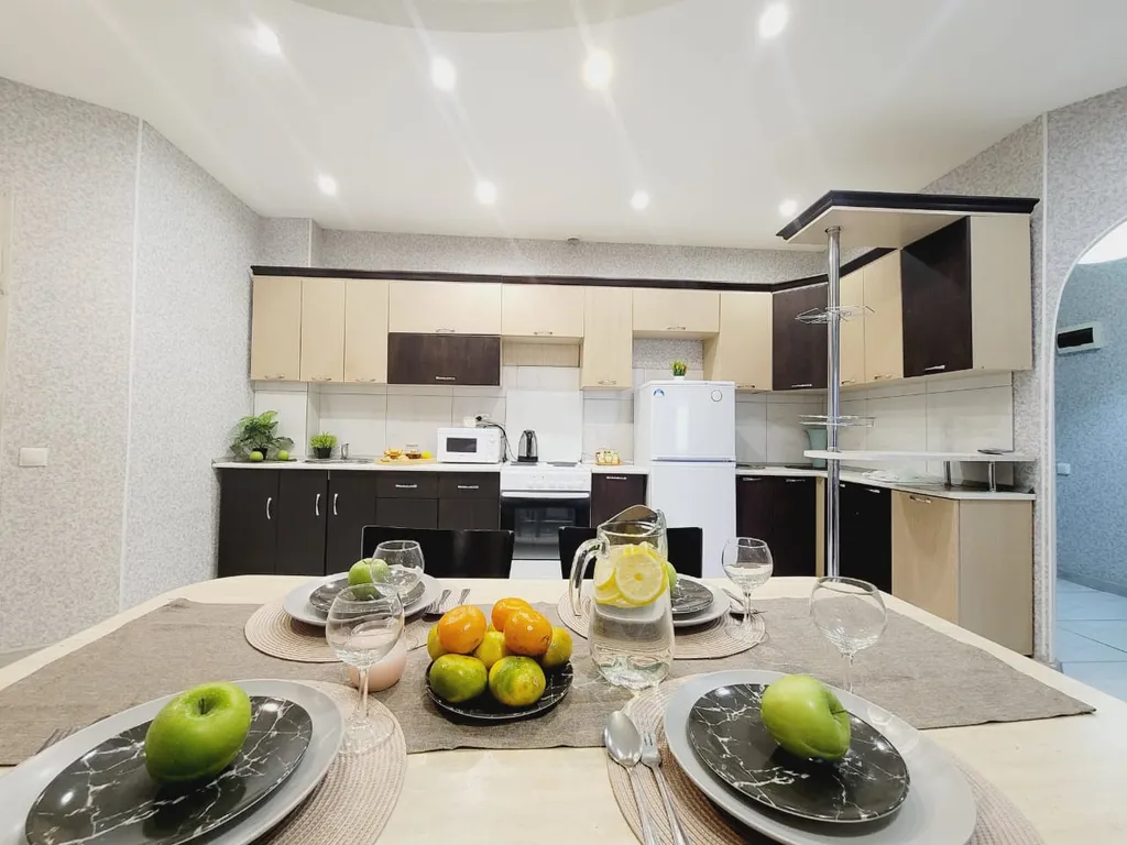 Уютная трёшка для большой компании рядом с центром