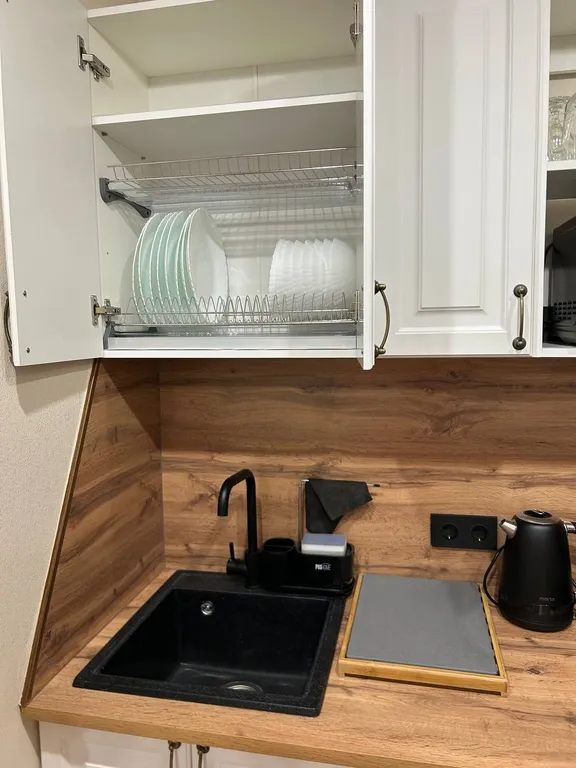 Квартира со свежим ремонтом и новой техникой в самом центре г.Кировск