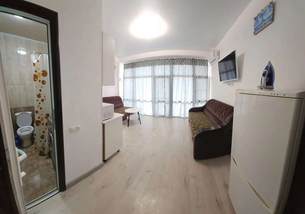 1-комнатная квартира студии с видом на море