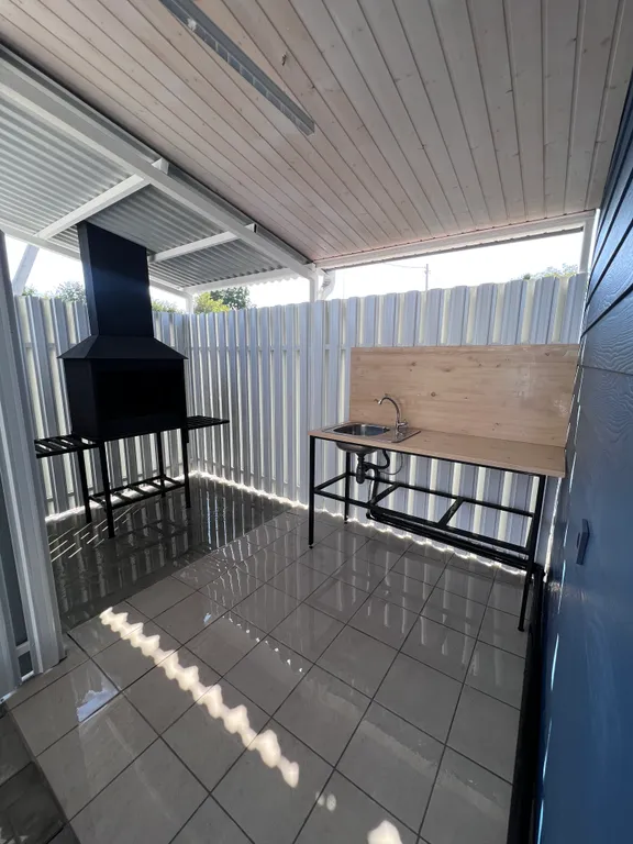 Дом с бассейном