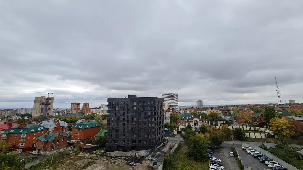 Комфортабельная квартира в новом высотном доме