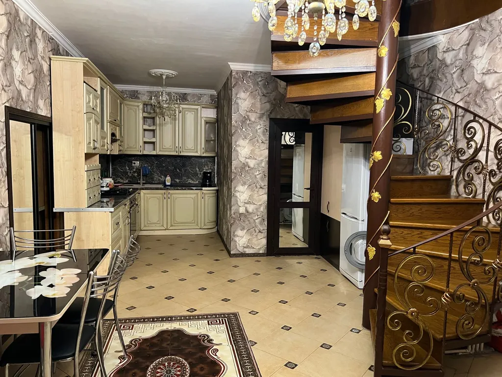 Коттедж Уютный дом в центре города — Дербент