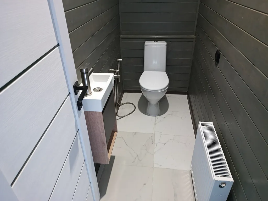 Дом с чаном у Гуамского ущелья