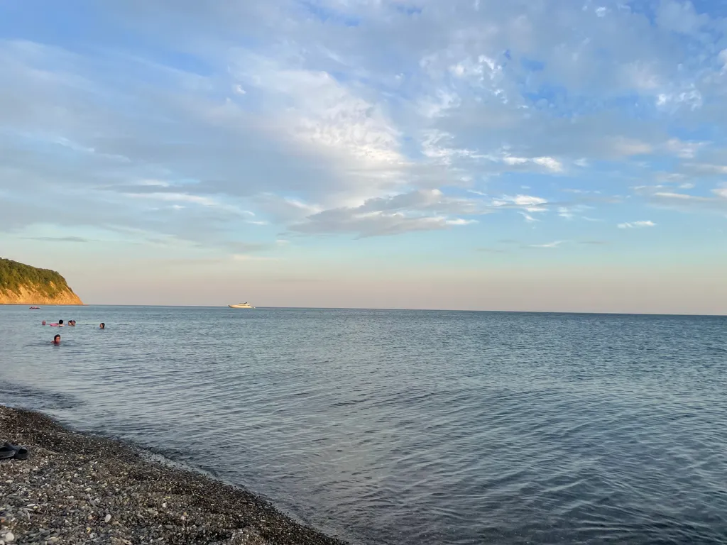 Новый дом на МОРЕ в окружении гор, с террасой и банным чаном