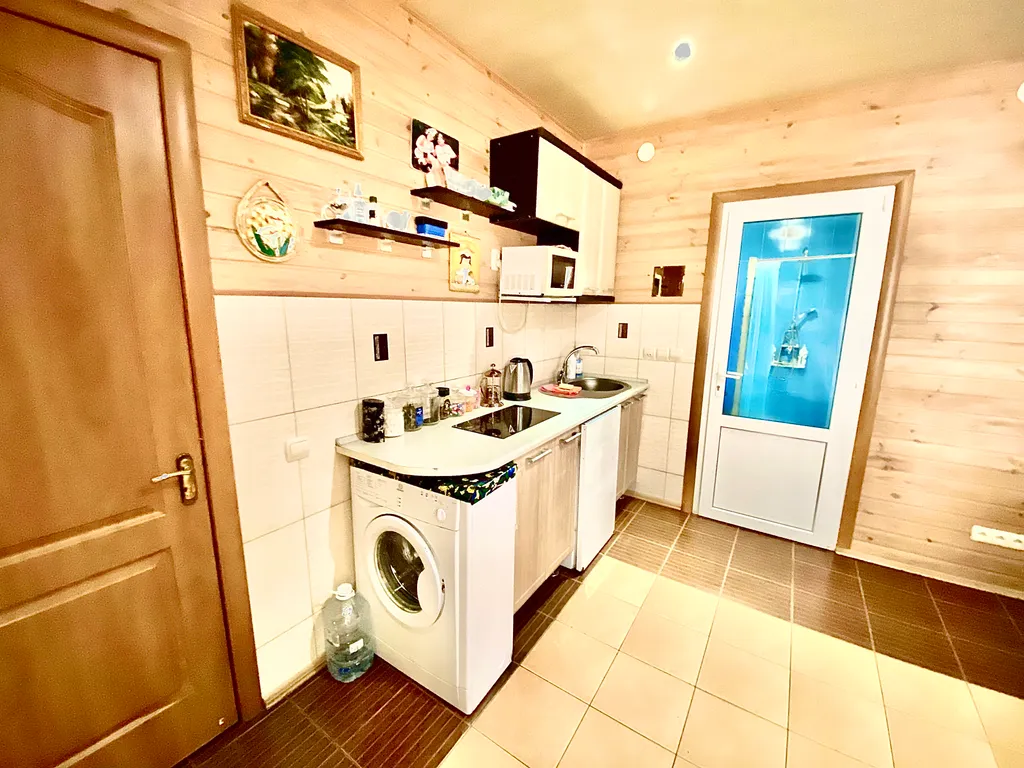 Студия, центр, свой двор, мангал, личная стоянка, бассейн