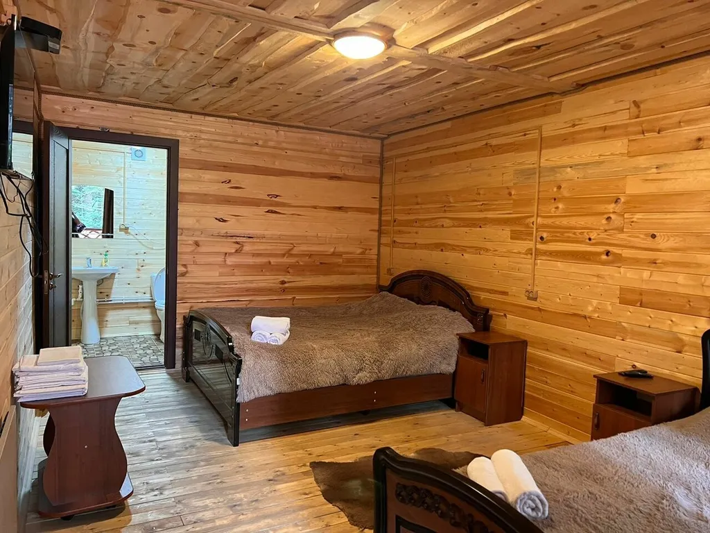 8-комнатный Дом