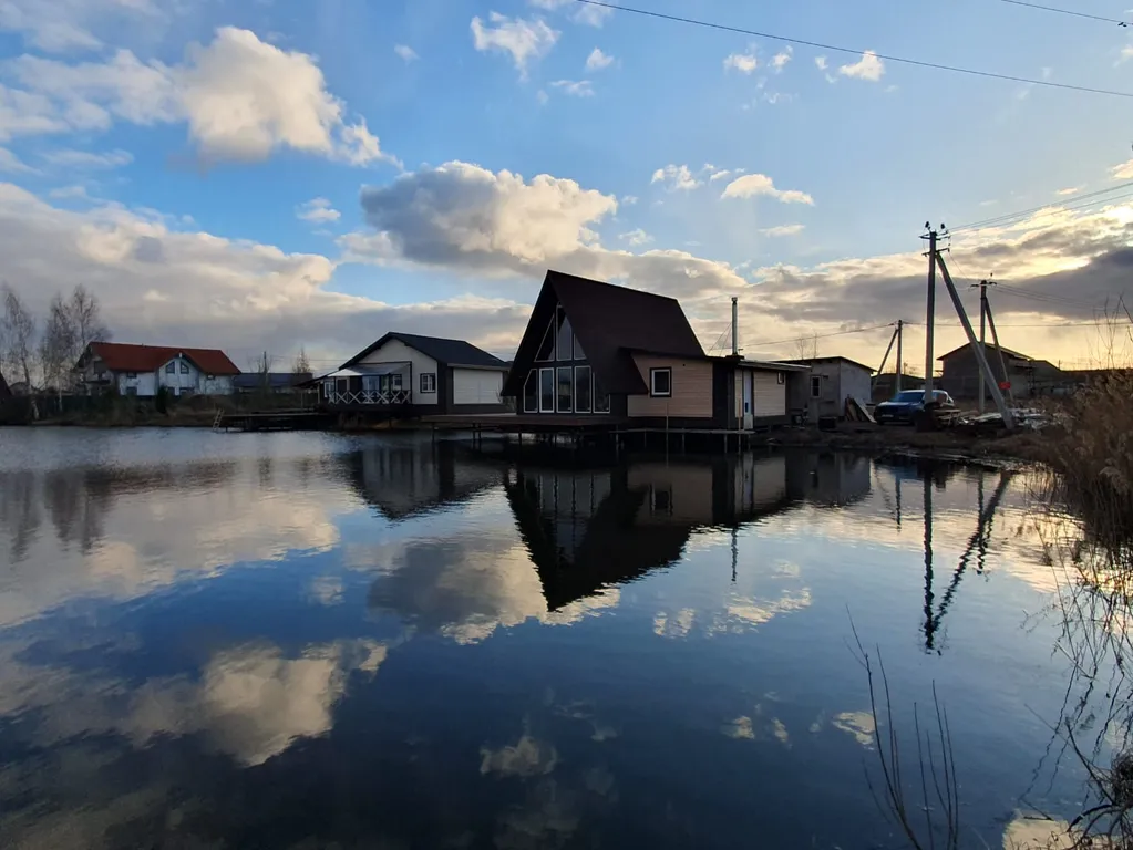 Коттедж 3-комнатный Дом — Санкт-Петербург