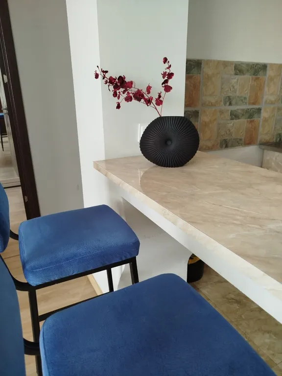 Двухкомнатная уютная квартира с видом на горы