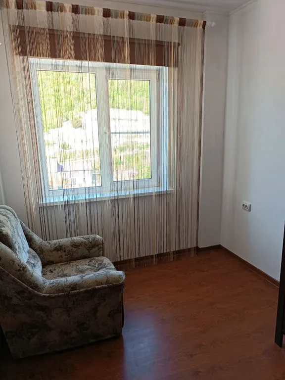 Живописное место среди гор и виноградников