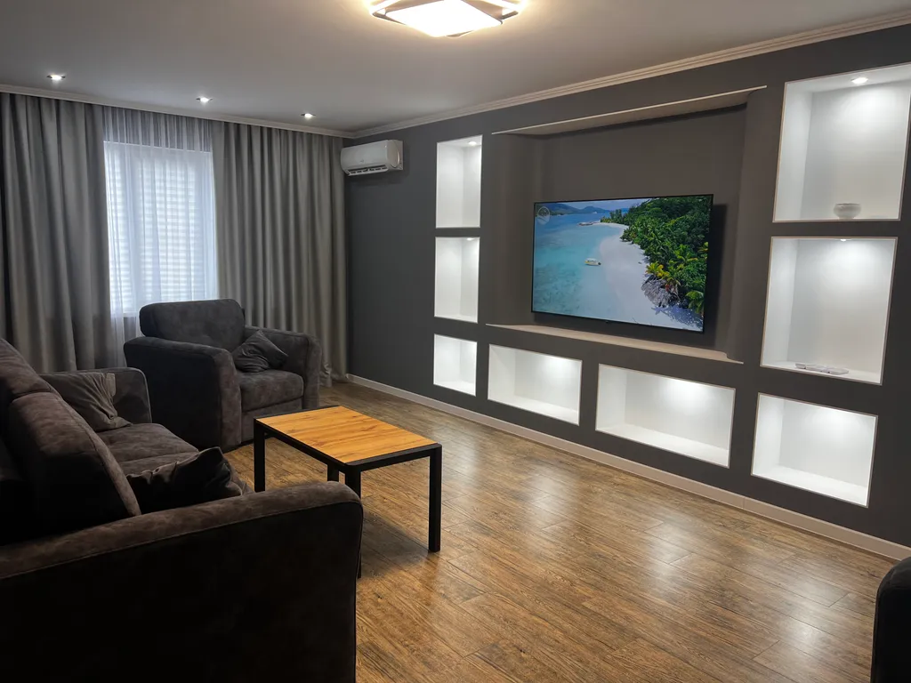 Уютная двухкомнатная квартира с ремонтом — аренда посуточно в Гагра