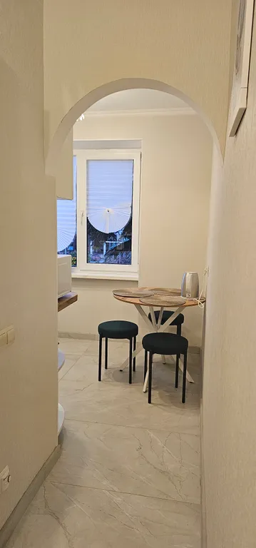 Уютная светлая квартира на берегу моря в центре