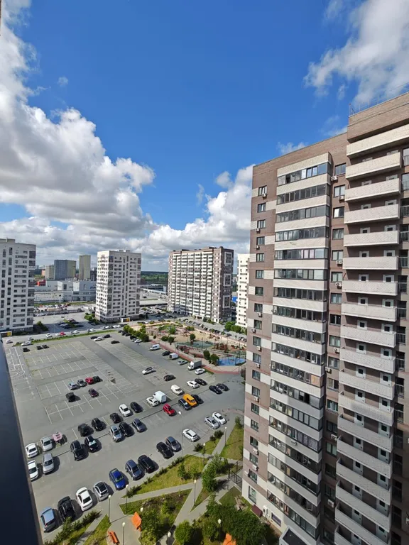 Уютная квартира возле ТЦ Кристалл