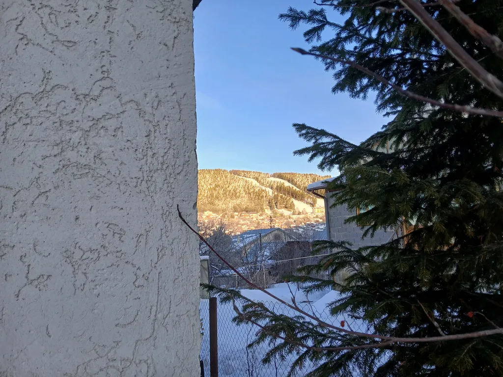 Уютное жилье рядом с лесом