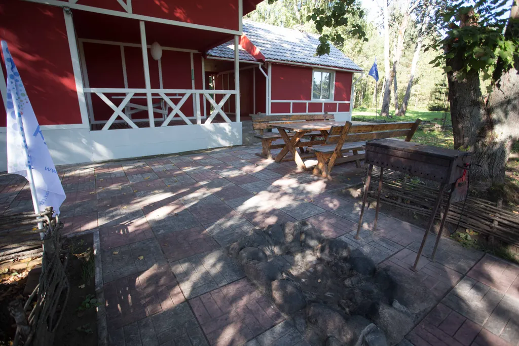 Коттедж Большой гостевой дом — Волхов